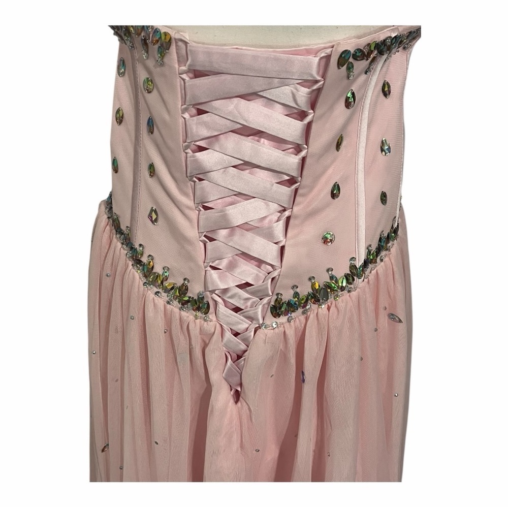 Elegant Pink Strapless Dress - Picture 4 of 9